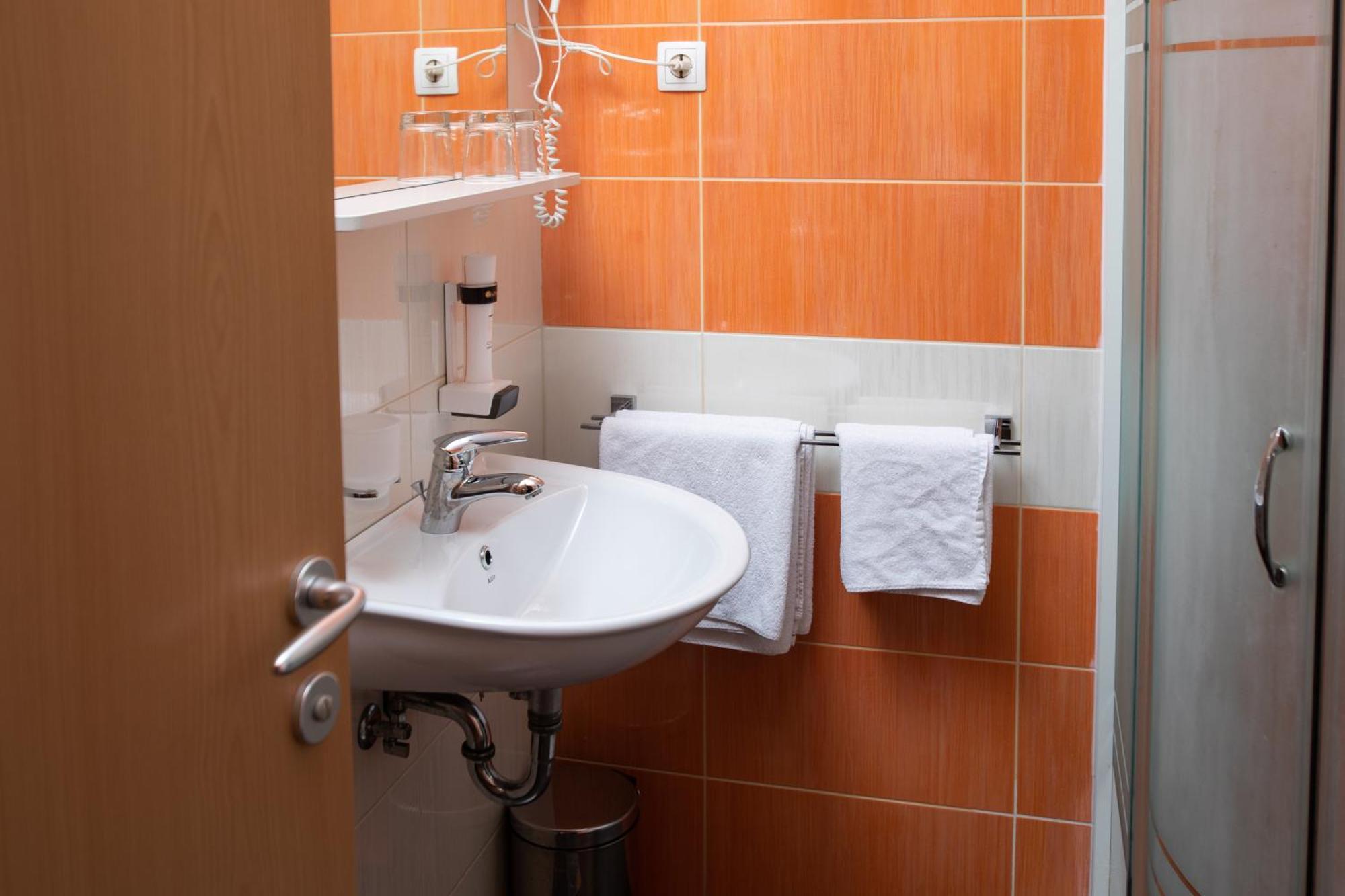 צרקניצה Rooms En Krajcar מראה חיצוני תמונה