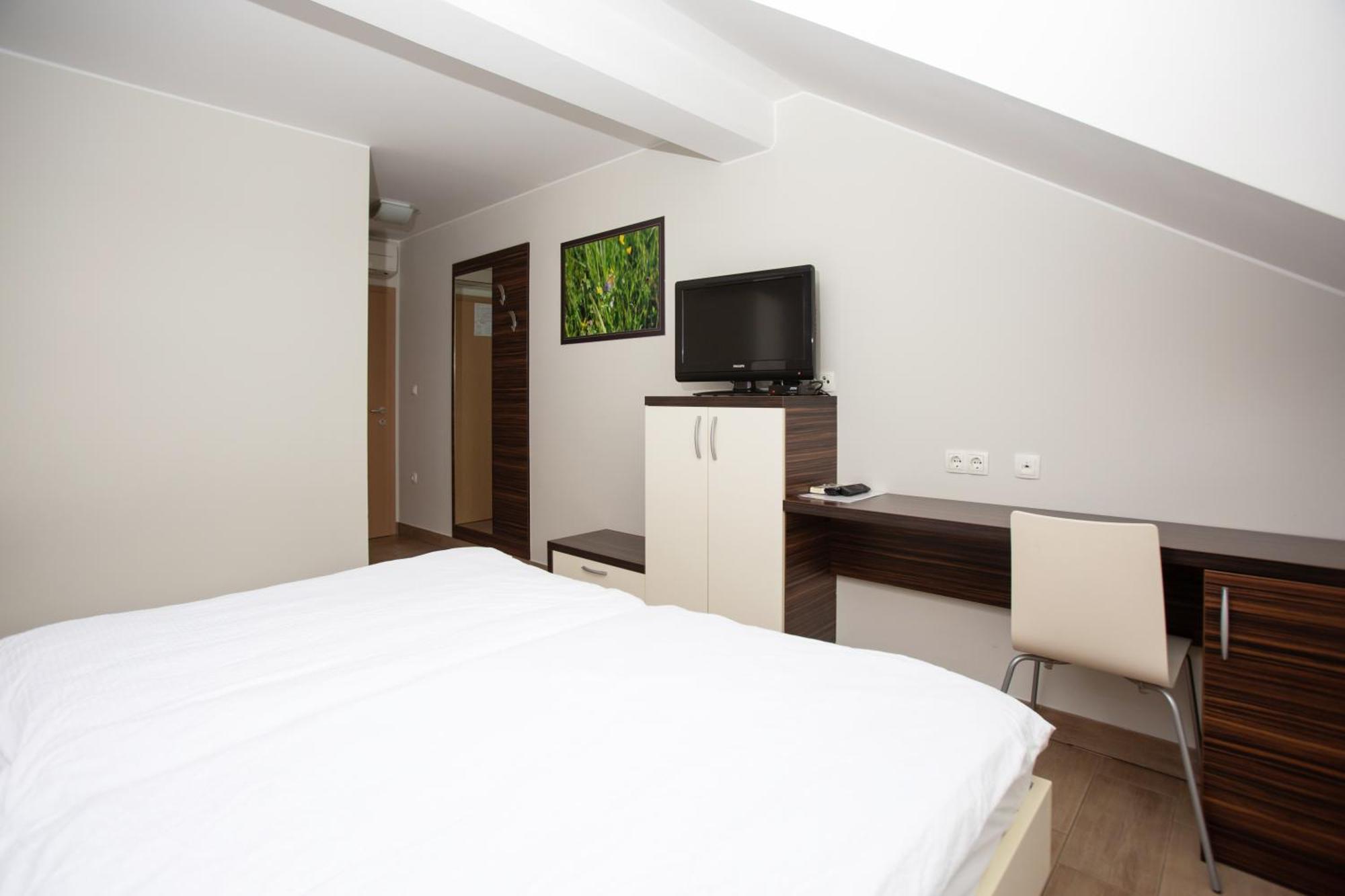 צרקניצה Rooms En Krajcar מראה חיצוני תמונה